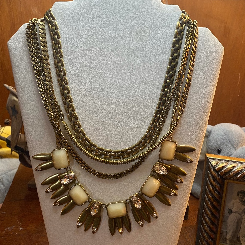 Gorgeous Stella and Dot Multi Functional Necklace